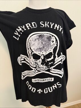 Live Nation Black & White Skull Graphic Tee